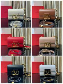 Picture of Valentino Lady Handbags _SKUfw124530990fw